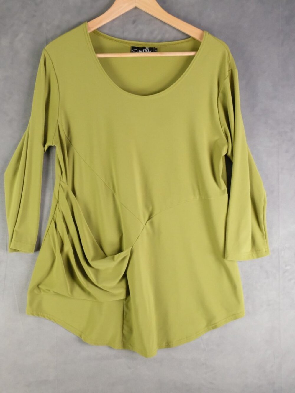 Sympli Top Womens 12 Green Lagenlook 3/4 Sleeve Flowy Stretchy Asymmetrical